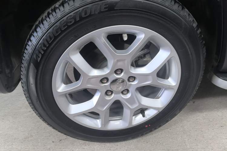 Used Jeep Renegade 2017 180T Automatic High-Energy Version Right Rear Wheel Hub