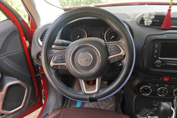 Used Jeep Renegade 2017 180T Automatic Jingneng Edition Steering Wheel
