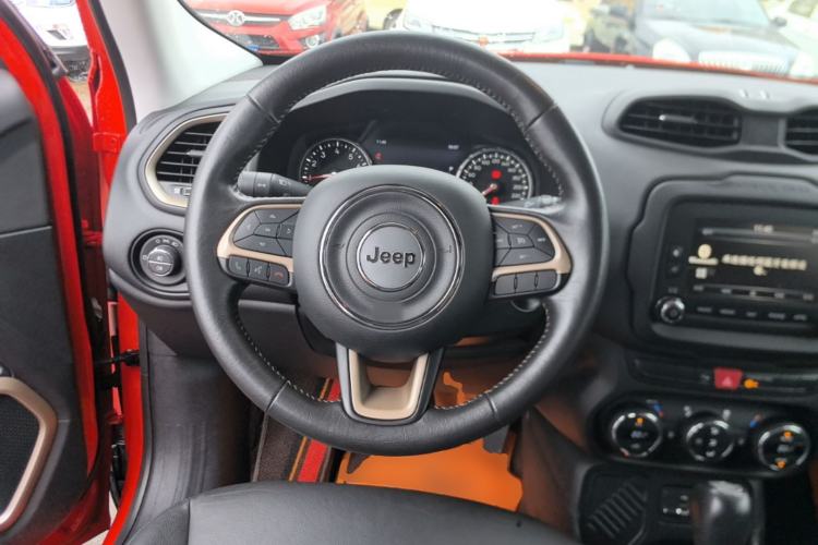 Used Jeep Renegade 2017 180T Automatic Smart Convertible Edition Steering Wheel