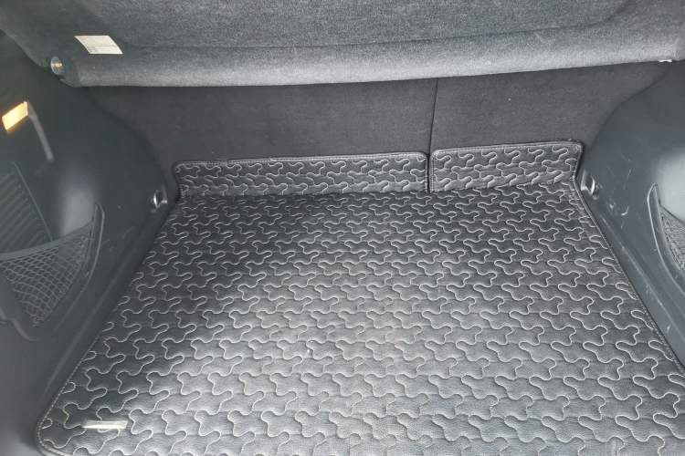 Used Jeep Renegade 2017 180T Automatic High-Energy Version Trunk