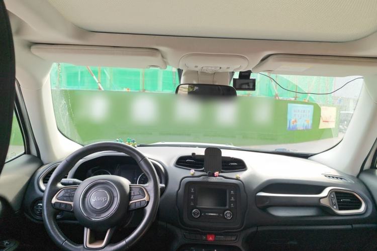 Used Jeep Renegade 2017 180T Automatic Jingneng Edition Center Console