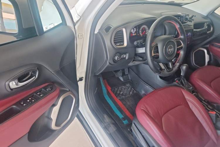 Used Jeep Renegade 2017 180T Automatic High-Energy Version Driver Seat