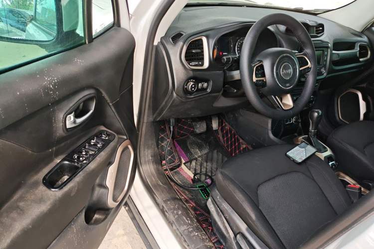 Used Jeep Renegade 2017 180T Automatic Jingneng Edition Driver Seat