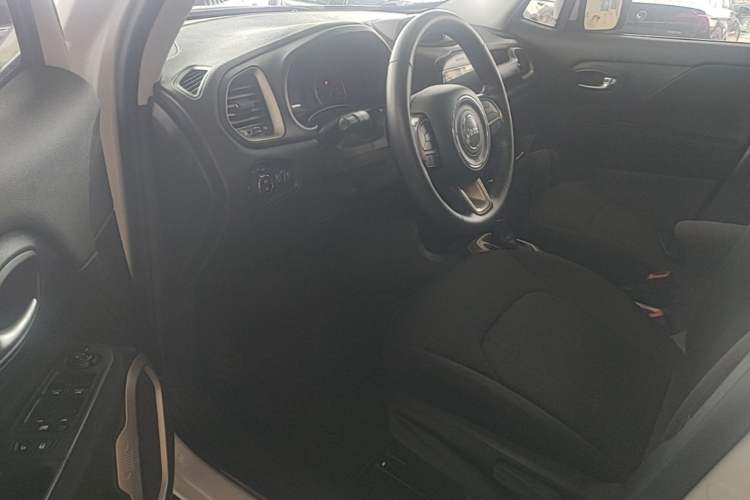 Used Jeep Renegade 2017 180T Automatic Jingneng Edition Driver Seat