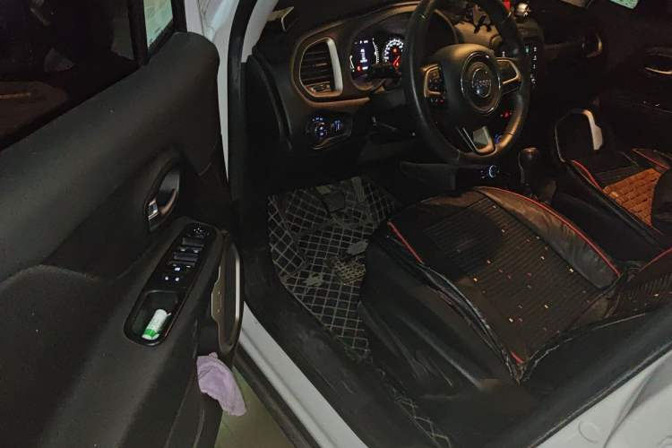 Used Jeep Renegade 2017 180T Automatic High-Energy Version Driver Seat