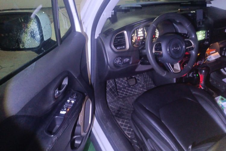 Used Jeep Renegade 2017 180T Automatic High-Energy Version Driver Seat