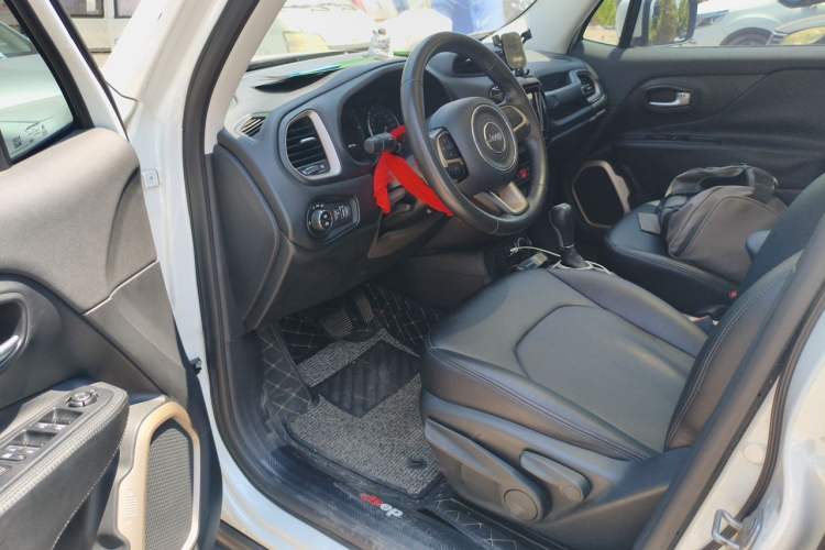 Used Jeep Renegade 2017 180T Automatic Jingneng Edition Driver Seat