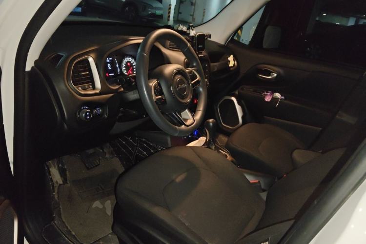 Used Jeep Renegade 2017 180T Automatic Kinetic Edition+ Driver Seat