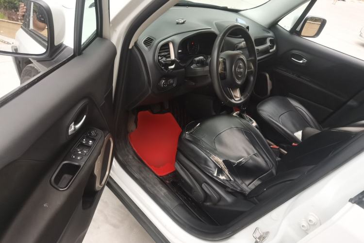 Used Jeep Renegade 2017 180T Automatic Kinetic Edition+ Driver Seat