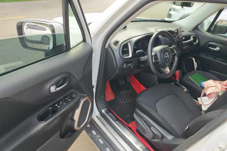 Used Jeep Renegade 2017 180T Automatic Jingneng Edition Driver Seat