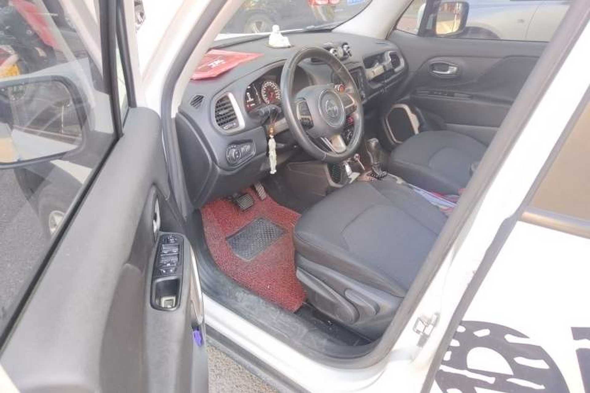Used Jeep Renegade 2017 180T Automatic Jingneng Edition Driver Seat