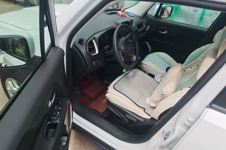 Used Jeep Renegade 2017 180T Automatic High-Energy Version Driver Seat