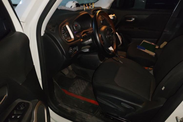 Used Jeep Renegade 2017 180T Automatic Kinetic Edition+ Driver Seat