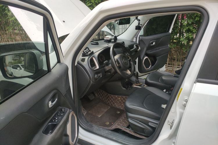 Used Jeep Renegade 2017 180T Automatic Jingneng Edition Driver Seat