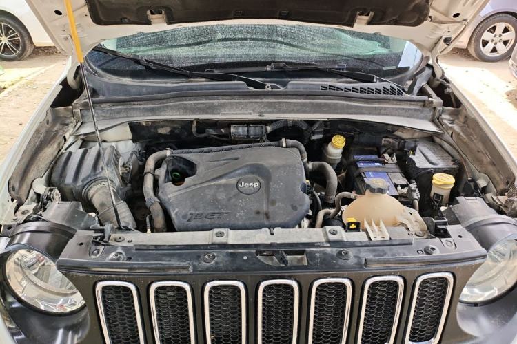Used Jeep Renegade 2017 180T Automatic Jingneng Edition Engine Bay