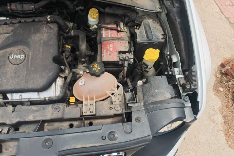 Used Jeep Renegade 2017 180T Automatic High-Energy Version Engine Bay Left