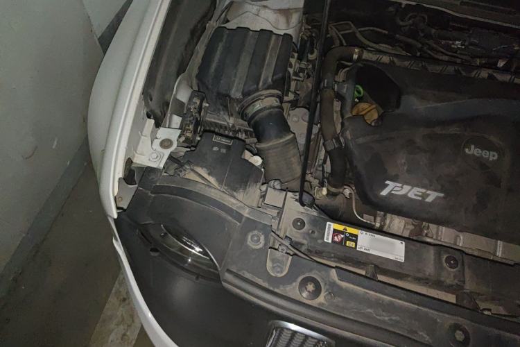 Used Jeep Renegade 2017 180T Automatic High-Energy Version Engine Bay Right
