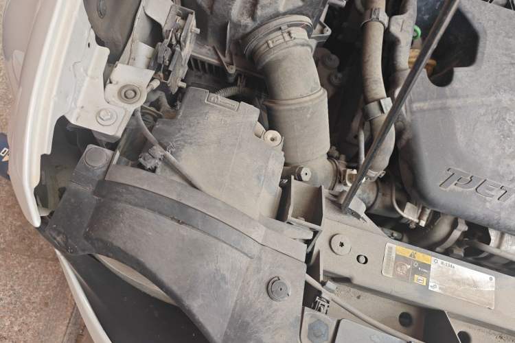 Used Jeep Renegade 2017 180T Automatic High-Energy Version Engine Bay Right