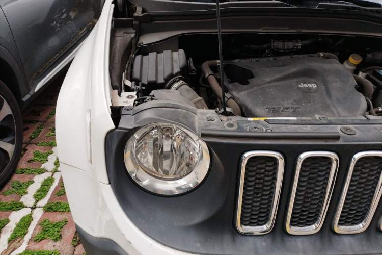 Used Jeep Renegade 2017 180T Automatic Jingneng Edition Engine Bay Right