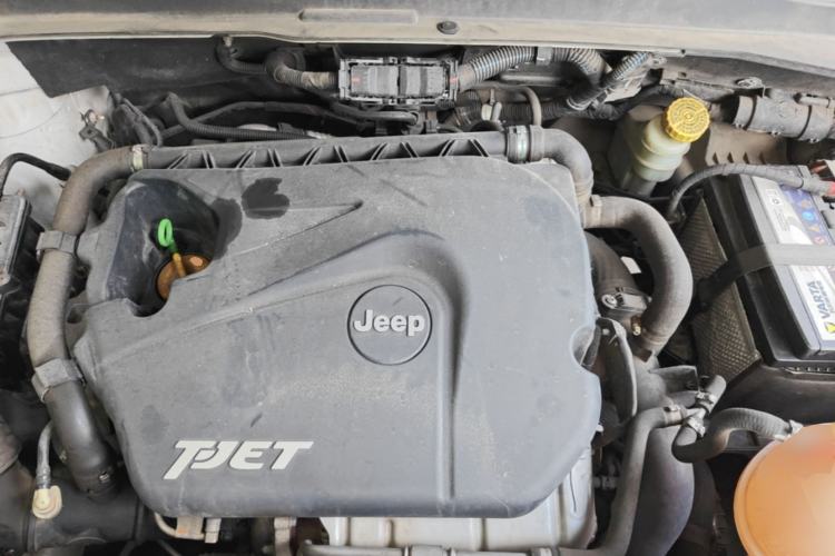 Used Jeep Renegade 2017 180T Automatic High-Energy Version Engine Bay