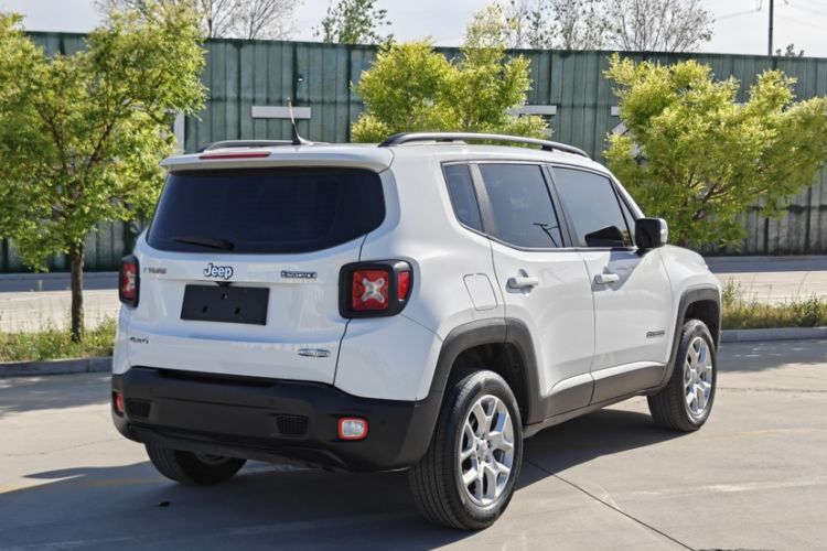 Used Jeep Renegade 2017 180TS Automatic Four-Wheel Drive Superior Edition Exterior 1