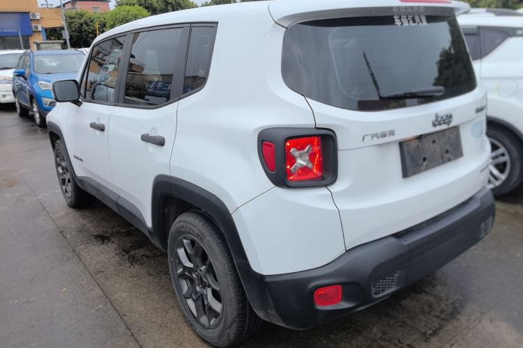 Used Jeep Renegade 2017 180T Automatic Kinetic Edition+ Exterior 2