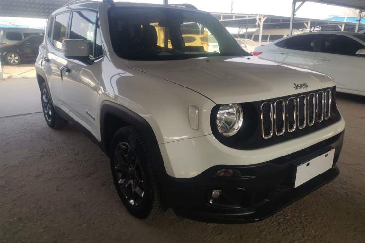 Used Jeep Renegade 2017 180T Automatic Kinetic Edition+ Exterior 2