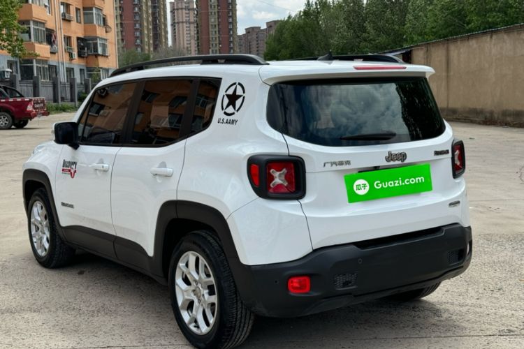 Used Jeep Renegade 2017 180T Automatic High-Energy Version Exterior 3