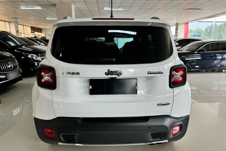 Used Jeep Renegade 2017 180T Automatic Jingneng Edition Exterior 4