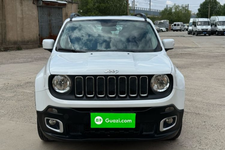 Used Jeep Renegade 2017 180T Automatic High-Energy Version Exterior 4