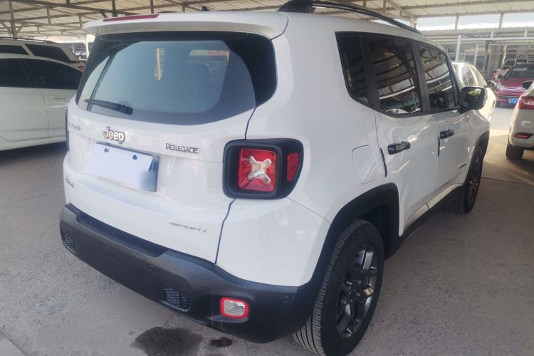 Used Jeep Renegade 2017 180T Automatic Kinetic Edition+ Exterior 5