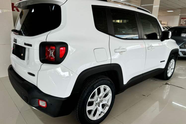 Used Jeep Renegade 2017 180T Automatic Jingneng Edition Exterior 5