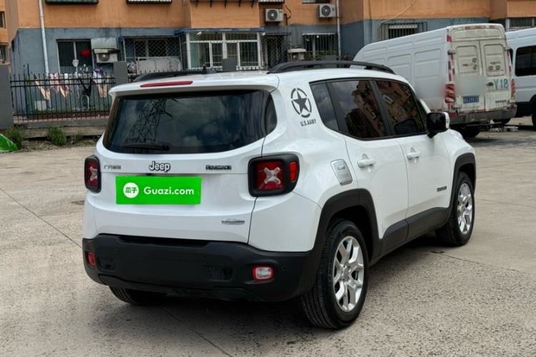 Used Jeep Renegade 2017 180T Automatic High-Energy Version Exterior 6