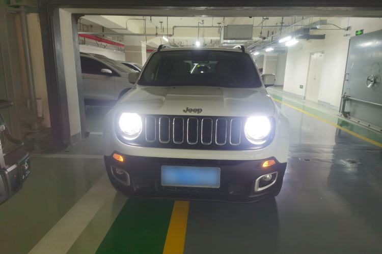 Used Jeep Renegade 2017 180TS Automatic Four-Wheel Drive Superior Edition Front