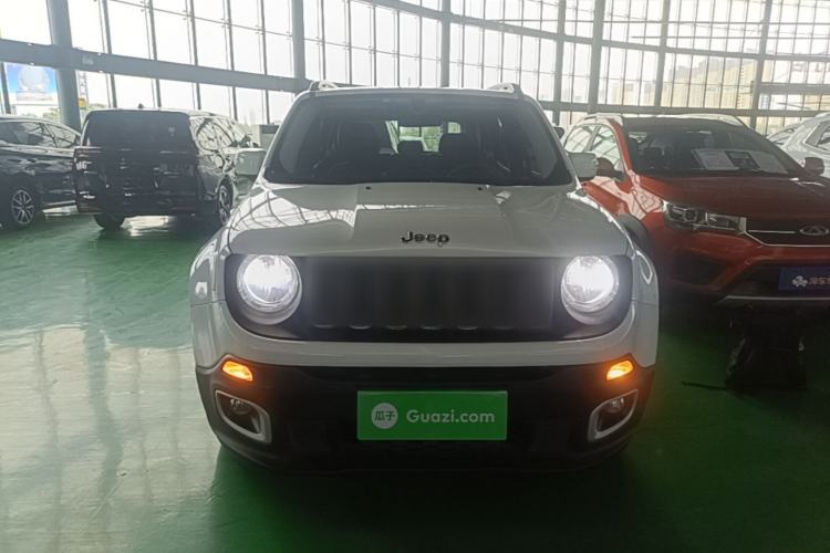 Used Jeep Renegade 2017 180T Automatic High-Energy Version Front