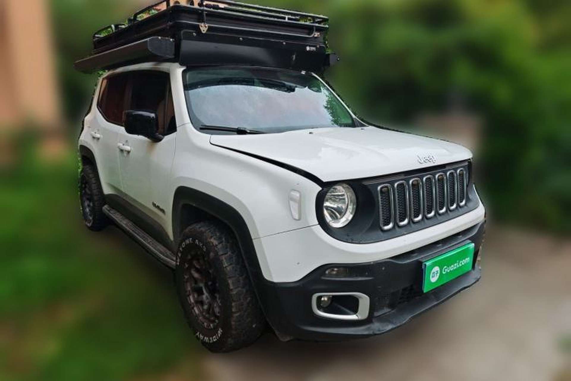 Used Jeep Renegade 2017 180TS Automatic Four-Wheel Drive Superior Edition Front Right 45 Deg