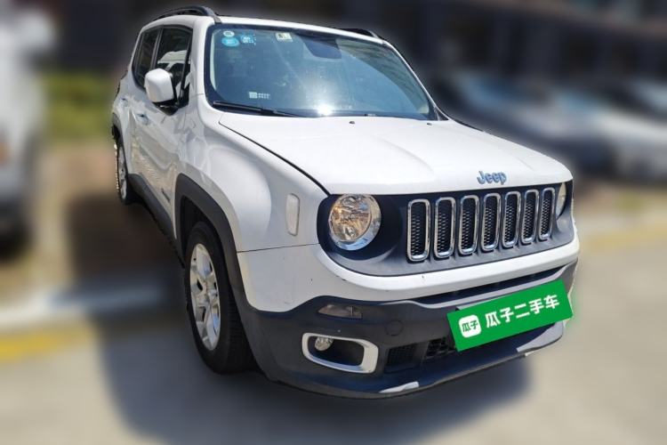 Used Jeep Renegade 2017 180T Automatic Jingneng Edition Front Right 45 Deg
