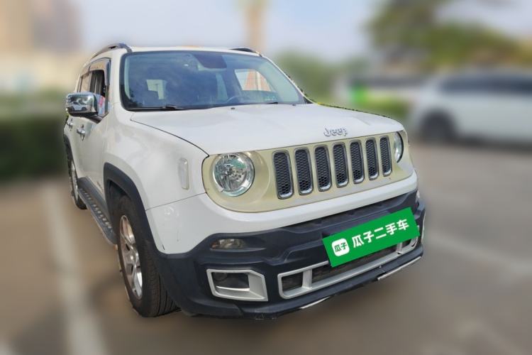 Used Jeep Renegade 2017 180T Automatic Jingneng Edition Front Right 45 Deg