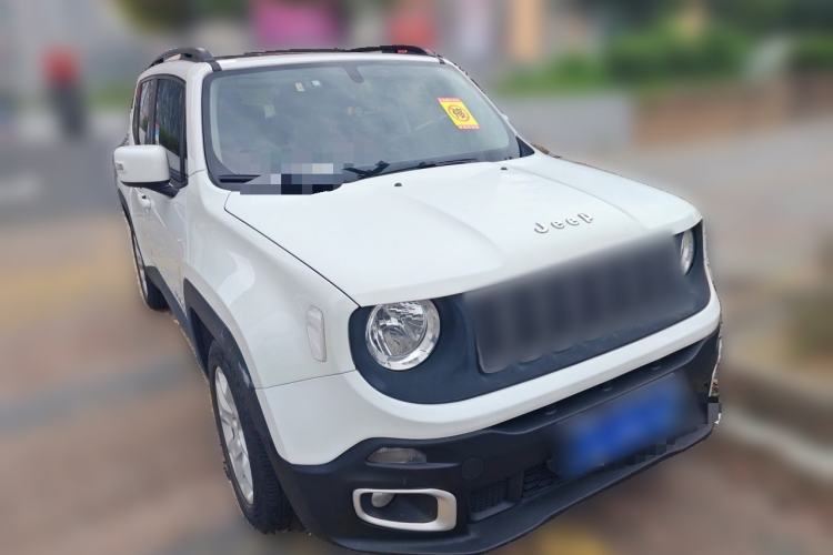 Used Jeep Renegade 2017 180T Automatic High-Energy Version Front Right 45 Deg
