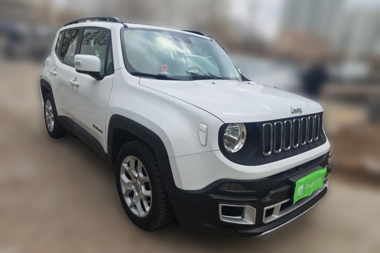 Used Jeep Renegade 2017 180T Automatic High-Energy Version Front Right 45 Deg