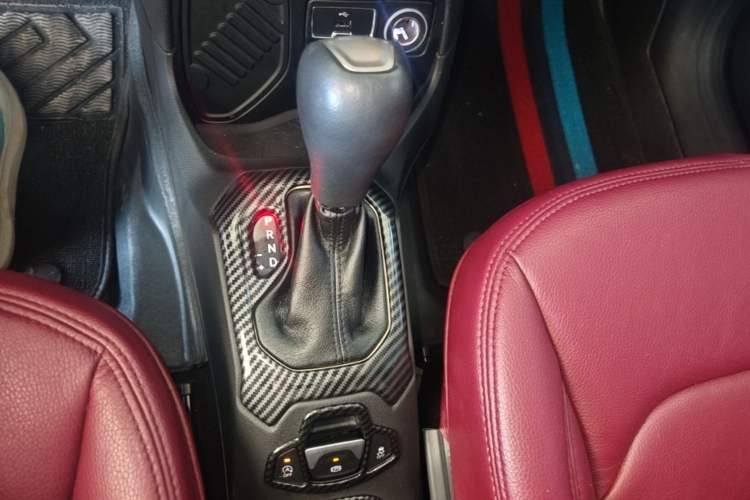 Used Jeep Renegade 2017 180T Automatic High-Energy Version Gear Lever