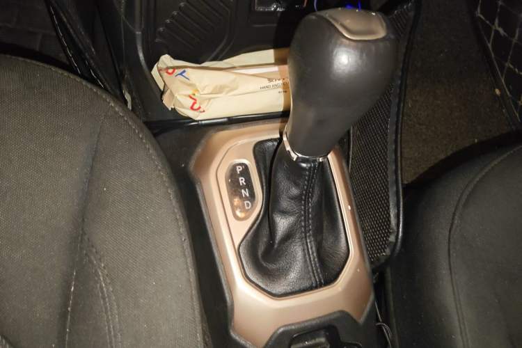 Used Jeep Renegade 2017 180T Automatic Kinetic Edition+ Gear Lever