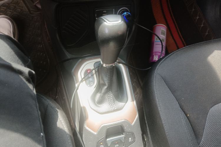 Used Jeep Renegade 2017 180T Automatic Jingneng Edition Gear Lever