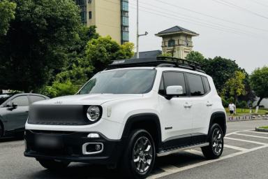 Used Jeep Renegade 2017 180TS Automatic Four-Wheel Drive Superior Edition