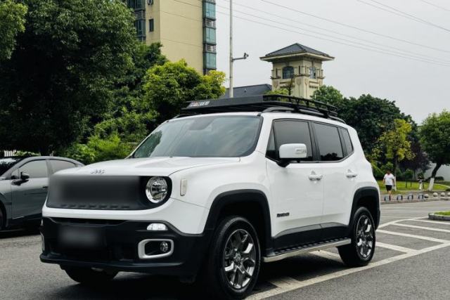 Used Jeep Renegade 2017 180TS Automatic Four-Wheel Drive Superior Edition