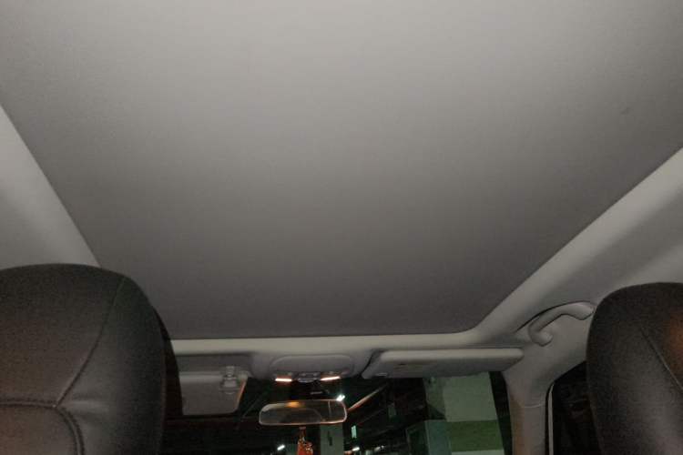 Used Jeep Renegade 2017 180T Automatic High-Energy Version Headliner