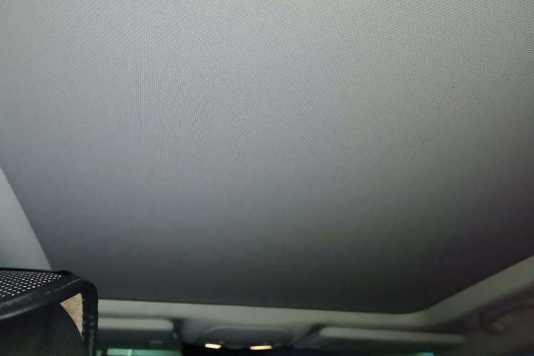 Used Jeep Renegade 2017 180T Automatic High-Energy Version Headliner
