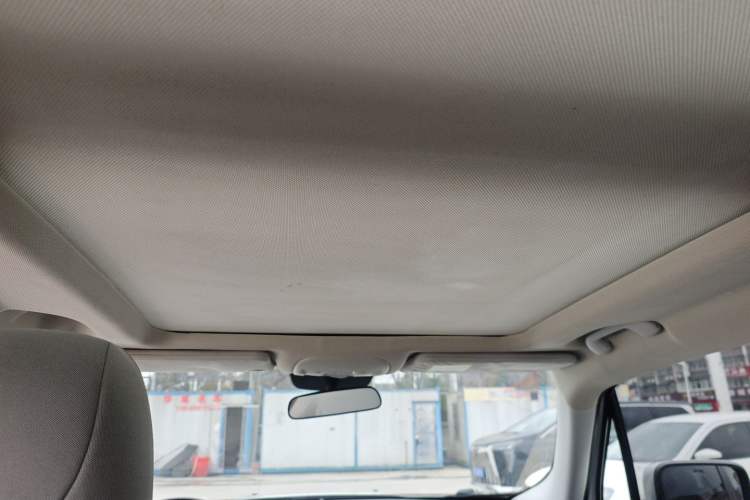 Used Jeep Renegade 2017 180T Automatic High-Energy Version Headliner