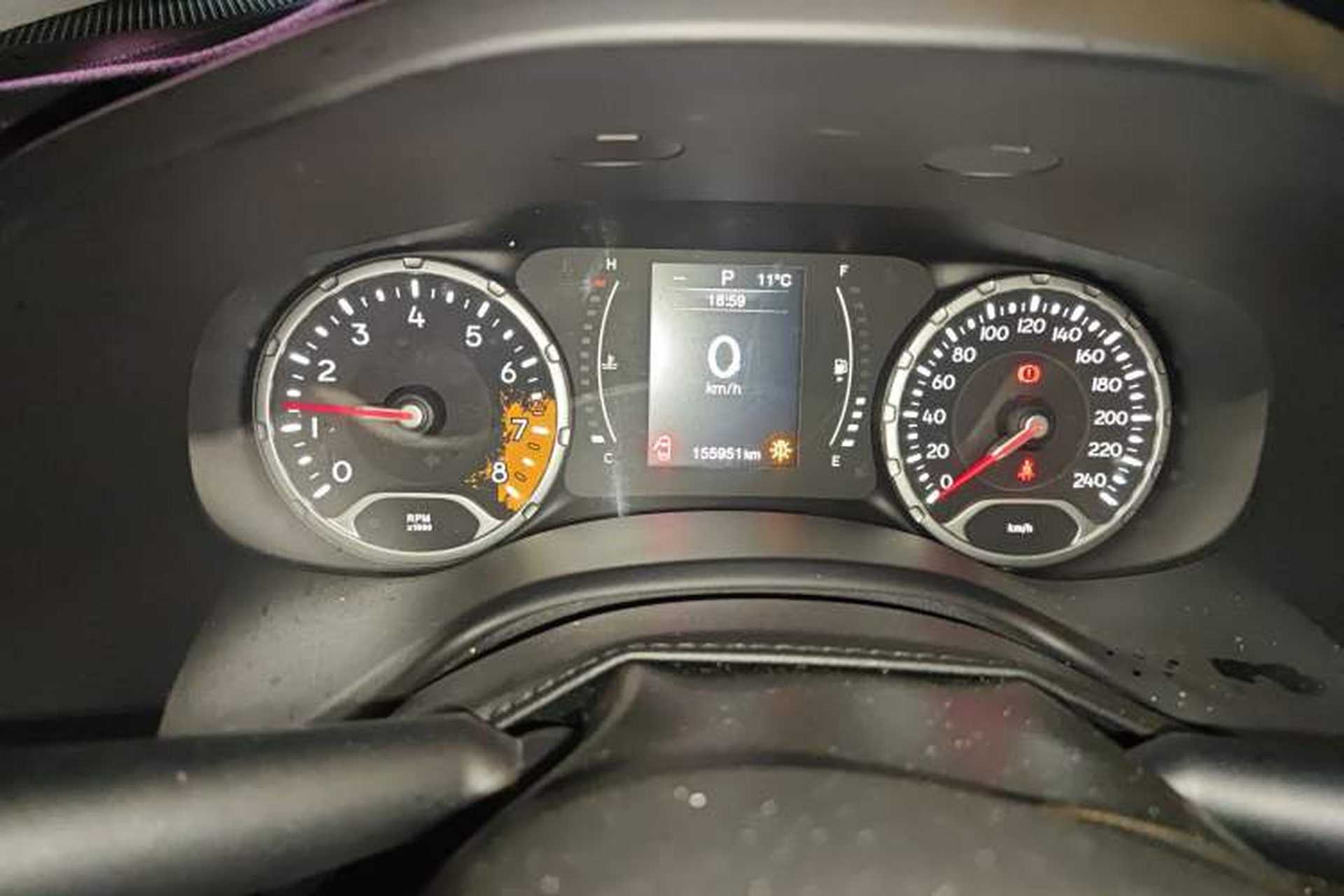 Used Jeep Renegade 2017 180T Automatic High-Energy Version Instrument Cluster