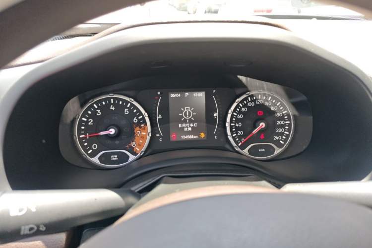 Used Jeep Renegade 2017 180T Automatic High-Energy Version Instrument Cluster